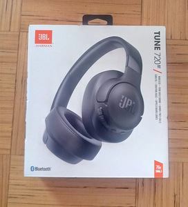 Müüa kõrvaklapid JBL TUNE 720BT (2 foto / 2)