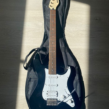 Müüa yamaha kitarr