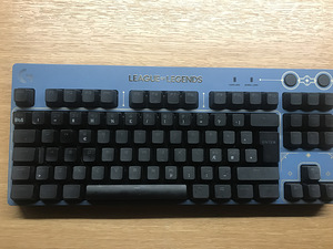 Клавиатура logitech G pro LoL Edition (1 фото из 1)
