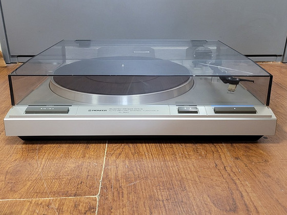 Проигрыватель с прямым приводом Pioneer PL-640