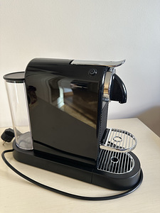 Nespresso CitiZ D112 Черный (2 фото из 4)