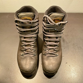 Meindl Island Active Hiking Shoes Gore-Tex Size 43