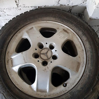 Müüa Hankook naastudega rehvid velgedel ML