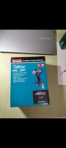 Makita (5 фото из 6)