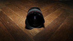 Canon EF 14mm 1:2,8 USM II (2 foto / 3)