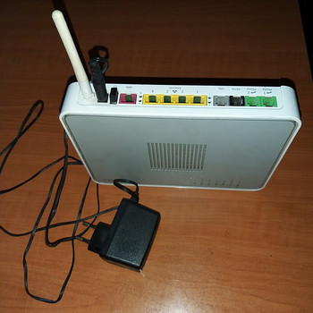 Роутер Томсон 08-76-FF--E4-9D-64