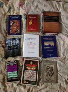 Ingliskeelsed raamatud religioonist, esoteerikast ja filosoofiast (1 foto / 1)