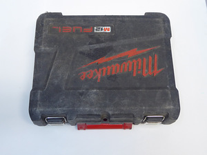 Аку-дрель MILWAUKEE M12 CDD-402C + аку + зарядка (2 фото из 5)