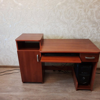 Продам письменный стол
