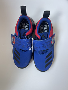 Кроссовки Adidas 30 (1 фото из 2)