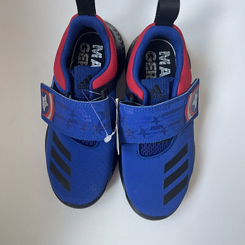 Кроссовки Adidas 30