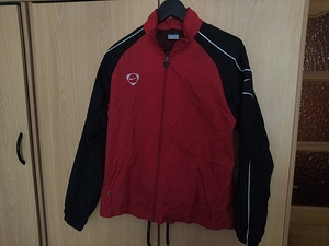 КУРТОЧКА NIKE (2 фото из 5)