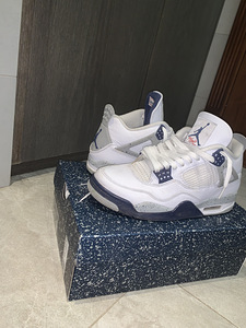 Jordan 4 Retro (2 foto / 5)