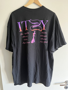 Itzy Checkmate World Tour (USA) t-särk XXL (2 foto / 3)