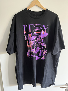 Itzy Checkmate World Tour (USA) t-särk XXL (1 foto / 3)