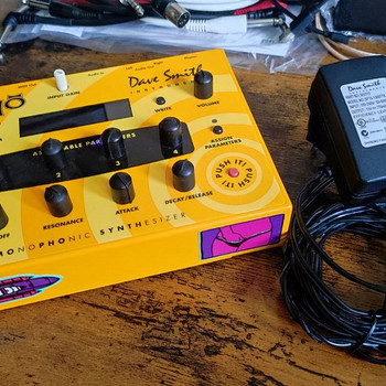 Dave Smith Instruments Mopho - Monophonic Analog Synth