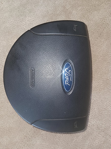 Подушка безопасности Ford (2 фото из 2)