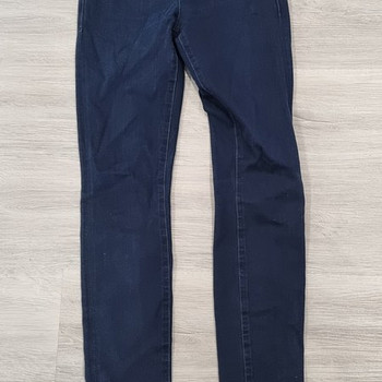 Guess, w26