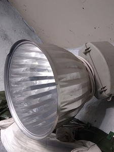 Lamp,sisse käivad 1000 kw pirnid,neid on ka pakkuda (1 foto / 3)