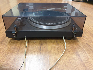 Philips AF 685 Belt Drive Turntable (1979) (3 foto / 3)