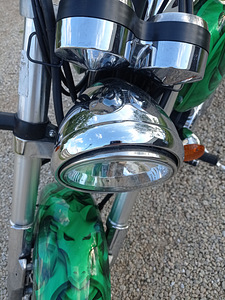 Kawasaki VN1500 02a в качестве запчастей (6 фото из 10)