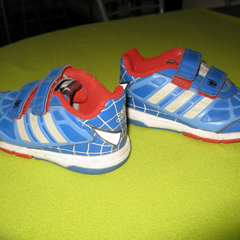 Müüa laste jalanõud Adidas Spider