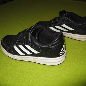 Müüa jalanõud Adidas