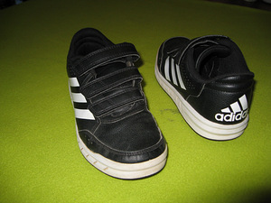 Müüa jalanõud Adidas (3 foto / 3)
