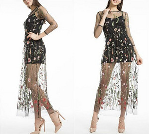Black Lace Woman Cocktail Party Dress, M size (3 foto / 3)