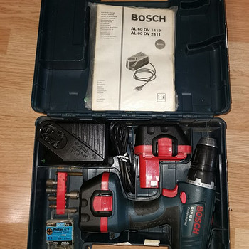 Аккумуляторная дрель Bosch GSR12