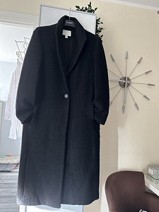 Klassikaline naiste mantel (1 foto / 6)