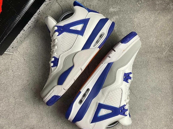 Nike Air Jordan 4