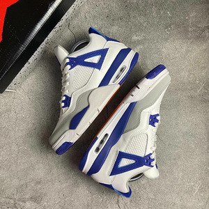 Nike Air Jordan 4 (1 фото из 3)