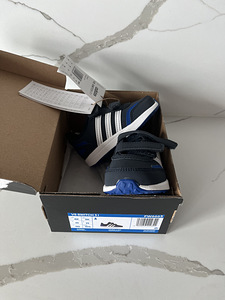 Adidas laste tossud (1 foto / 1)