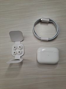 Airpods gen 3 (4 фото из 4)