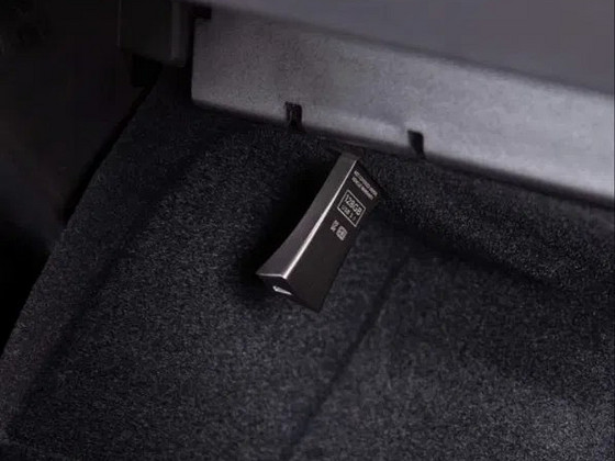 Флешка Tesla USB Stick 128 GB 3.1 оригинал