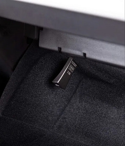 Välkmäluseade Tesla USB Stick 128 GB 3.1 originaal (1 foto / 5)
