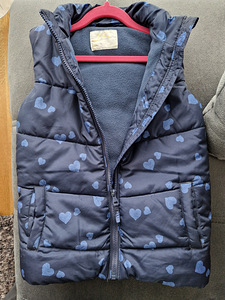 Vest 140 Mothercare (1 foto / 4)