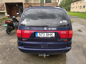 Продам семейный автомобиль!!!! Продается семиная машина. (9 фото из 10)