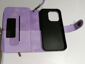 Чехол на iPhone 14 (1 фото из 2)