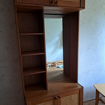 Шкаф