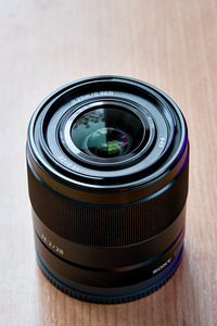 Sony 28mm f/2 (новый) (2 фото из 5)