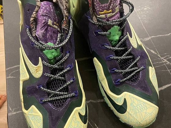 Nike LeBron XI heas olukorras, suurus 45