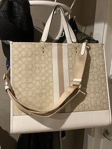 Coach (2 foto / 4)