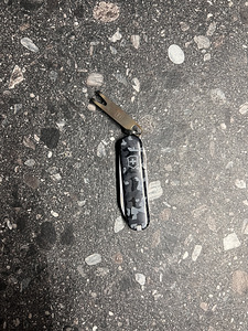 EDC kohandatud titaanklamber (mitte victorinox) (2 foto / 4)