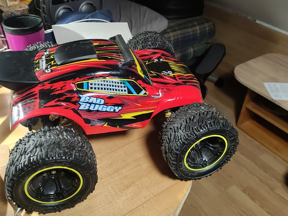 Raadio teel juhitavad autod