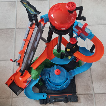Hotwheels Krokodillirada