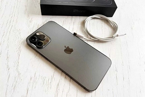iPhone 12 pro max 128 gb (1 фото из 2)