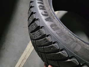 Good year 225/55R17 - 4 шт. (7 фото из 8)
