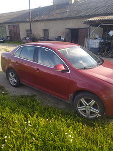 Jetta (5 фото из 7)